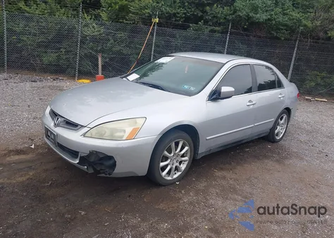 2003 Honda Accord 2.4 Lx from USA, damaged, VIN 1HGCM56353A134566